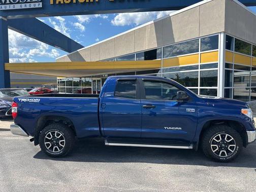 2015 Toyota Tundra SR5
