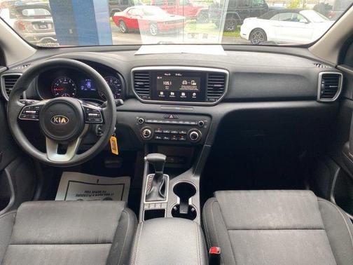 2022 Kia Sportage LX