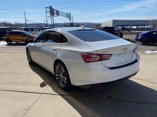 2021 Chevrolet Malibu FWD LT