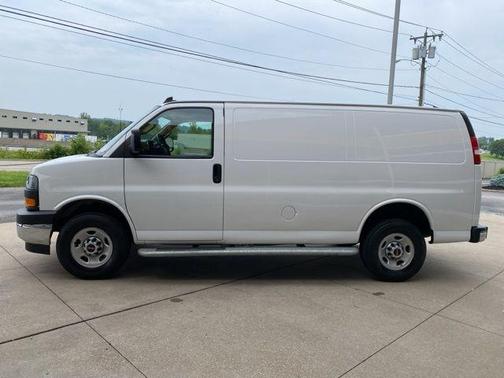 2023 GMC Savana 2500 Work Van