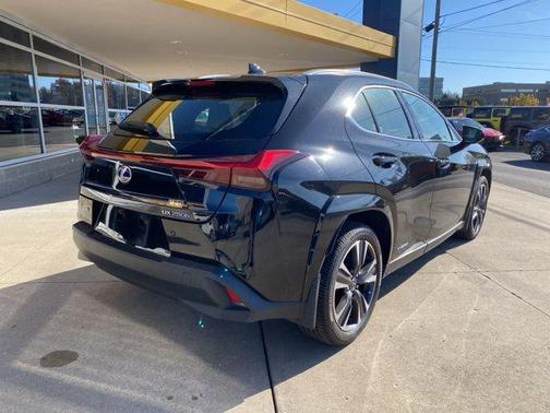 2022 Lexus UX 250h Base