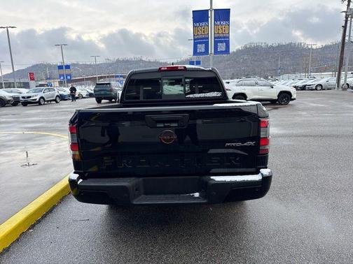 2022 Nissan Frontier PRO-4X