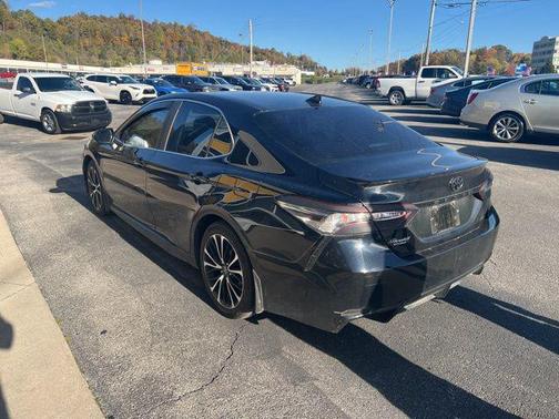 2019 Toyota Camry SE