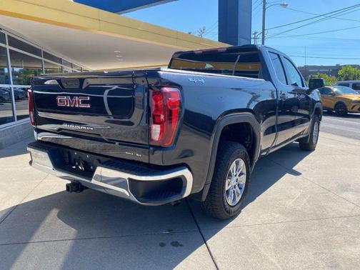 2022 GMC Sierra 1500 SLE