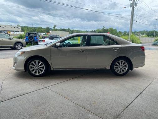 2014 Toyota Camry XLE