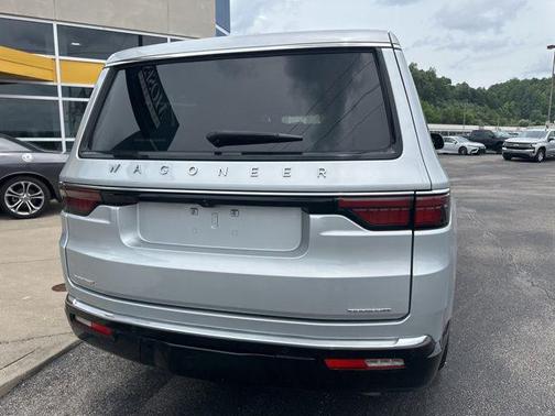 2022 Jeep Wagoneer Series II 4x4