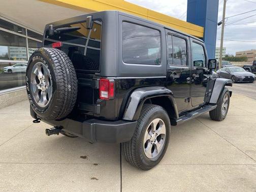 2017 Jeep Wrangler Unlimited Sahara