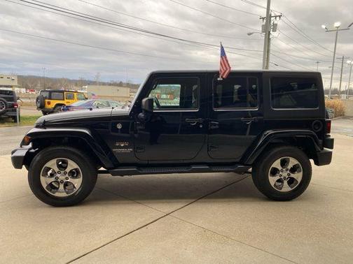 2017 Jeep Wrangler Unlimited Sahara