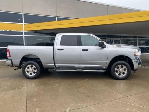 2023 RAM 2500 Big Horn Crew Cab 4x4 6'4' Box