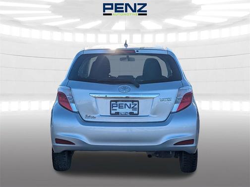 2012 Toyota Yaris SE