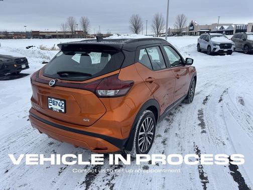 2021 Nissan Kicks SR