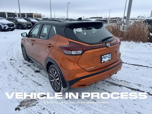 2021 Nissan Kicks SR