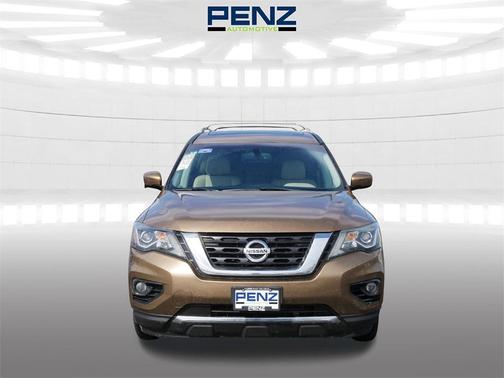 2017 Nissan Pathfinder SL