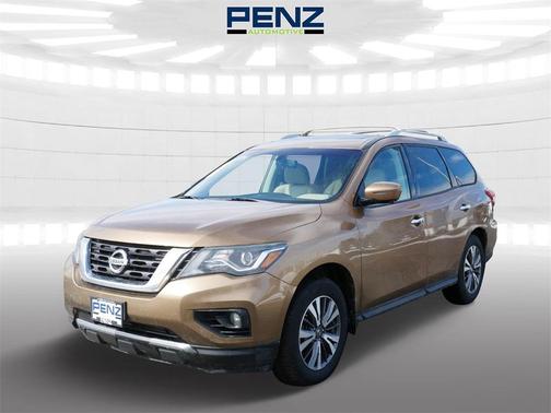 2017 Nissan Pathfinder SL