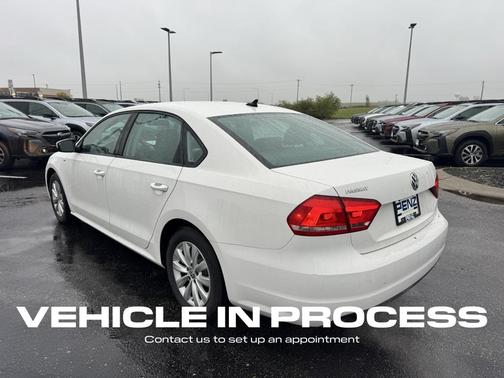 2015 Volkswagen Passat 1.8T Auto Wolfsburg Ed