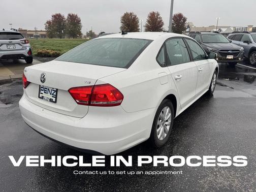 2015 Volkswagen Passat 1.8T Auto Wolfsburg Ed
