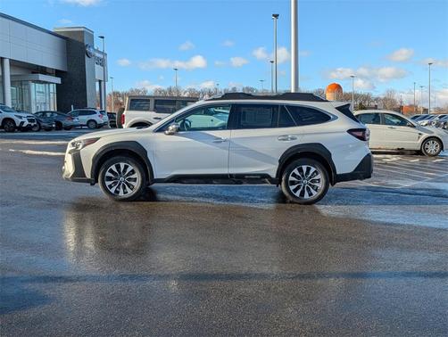2024 Subaru Outback Touring XT