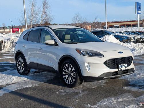 2020 Ford Escape Titanium