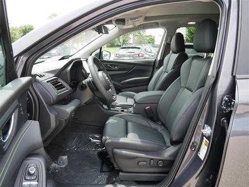 2025 Subaru Ascent Onyx Edition Touring