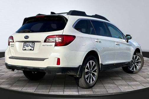 White 2016 Subaru Outback 2.5i Limited