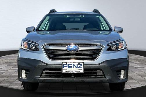 Ice Silver Metallic 2022 Subaru Outback Premium