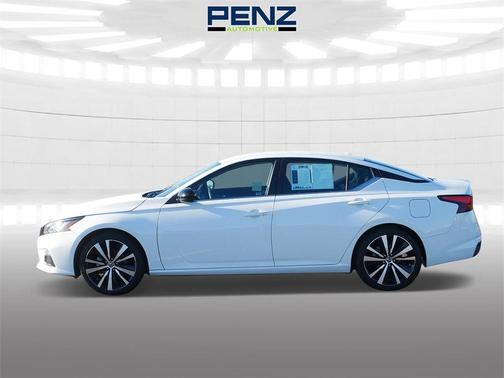 2022 Nissan Altima 2.5 SR