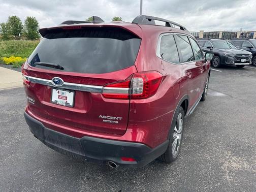 2022 Subaru Ascent Limited 8-Passenger