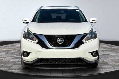 White 2018 Nissan Murano SV