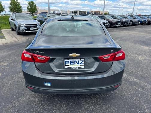 2017 Chevrolet Malibu 1LT