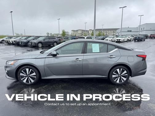 2021 Nissan Altima 2.5 SV