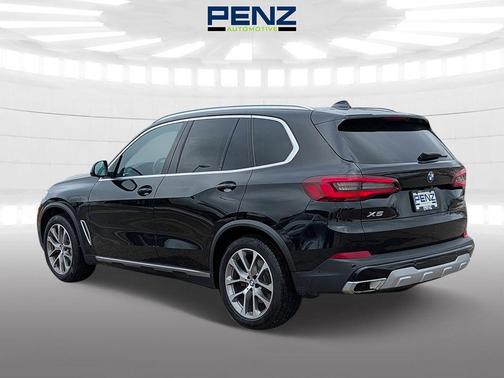 Black 2020 BMW X5 xDrive40i
