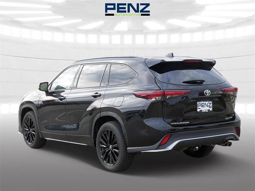 2024 Toyota Highlander XSE