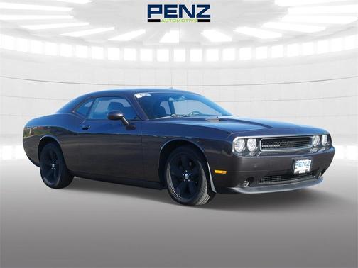 2013 Dodge Challenger SXT