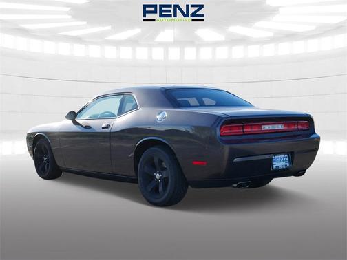 2013 Dodge Challenger SXT