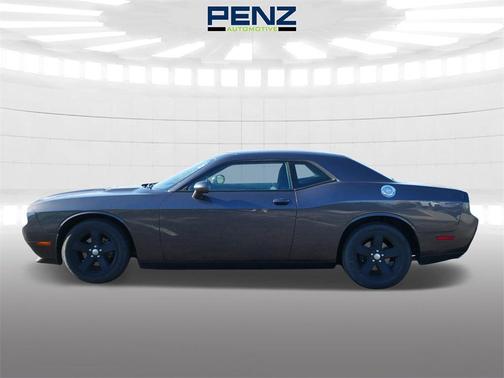 2013 Dodge Challenger SXT