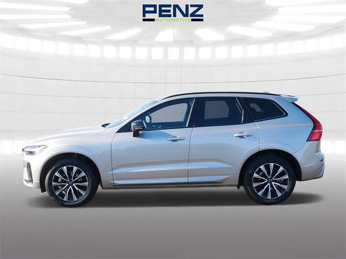 2025 Volvo XC60 B5 Plus