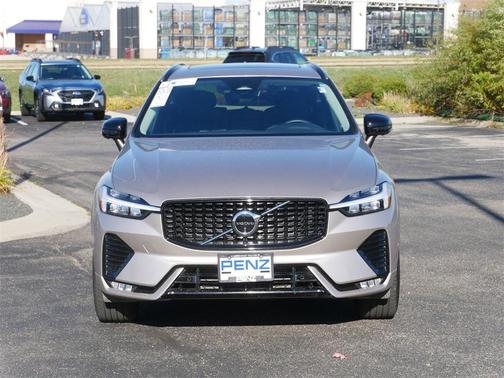 2025 Volvo XC60 B5 Plus