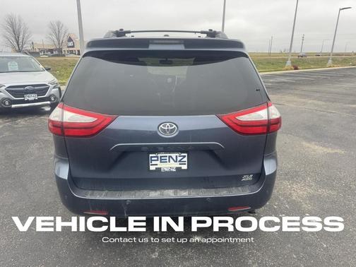 2015 Toyota Sienna XLE