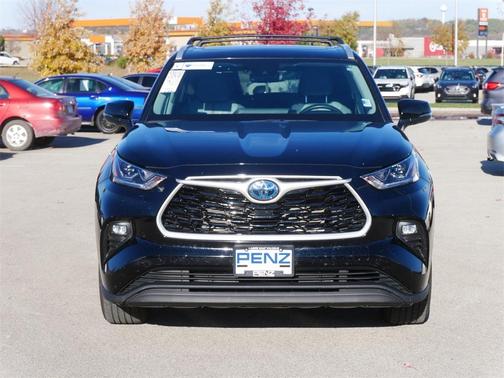 2023 Toyota Highlander Hybrid Bronze Edition