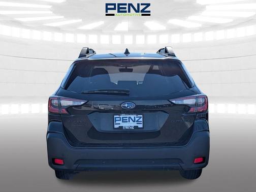 Crystal Black Silica 2023 Subaru Outback Onyx Edition