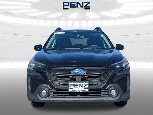 Crystal Black Silica 2023 Subaru Outback Onyx Edition