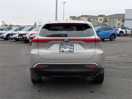 2021 Toyota Venza LE