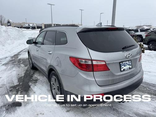 2016 Hyundai SANTA FE SE