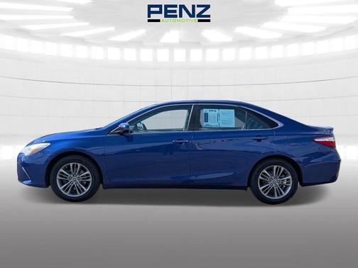 Blue 2015 Toyota Camry SE