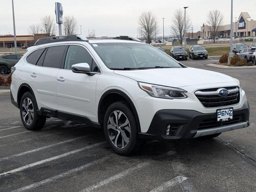 Crystal White Pearl 2022 Subaru Outback Touring