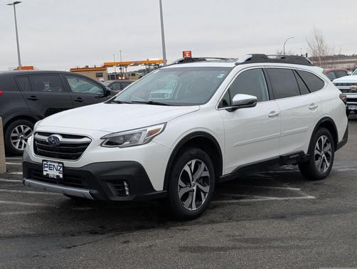 Crystal White Pearl 2022 Subaru Outback Touring