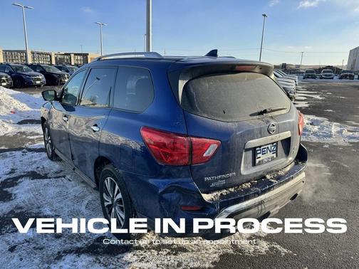 2020 Nissan Pathfinder SL