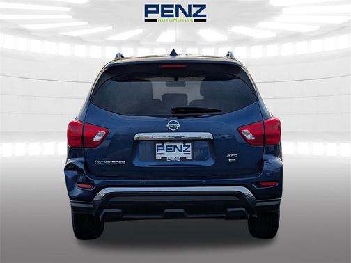 2020 Nissan Pathfinder SL