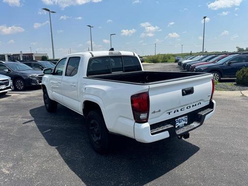 2022 Toyota Tacoma SR5