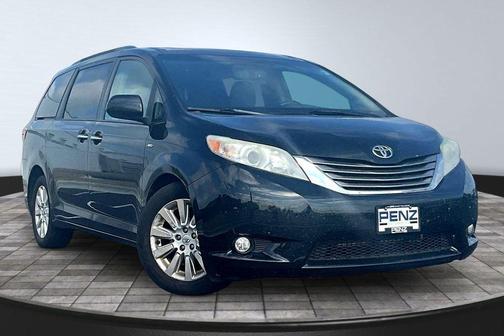Black 2016 Toyota Sienna XLE